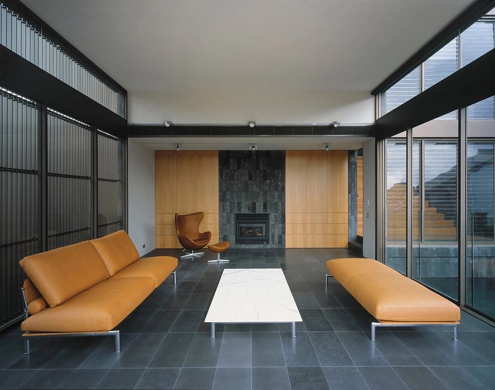 What Makes Design Timeless?